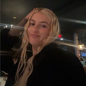 Meet your Posher, Lindsey